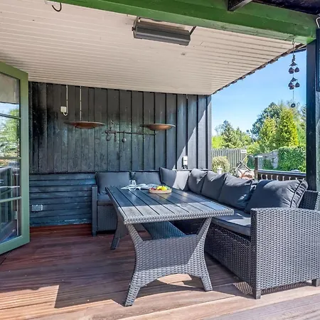 Eljena - 550m From The Sea By Interhome Bøtø By
