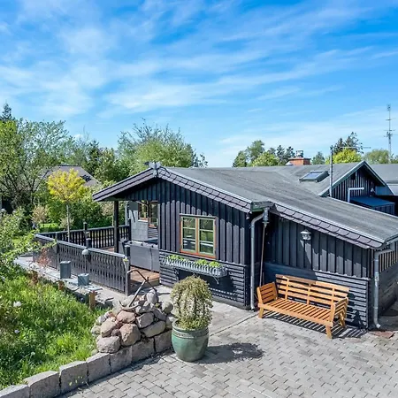 Eljena - 550m From The Sea By Interhome * Bøtø By
