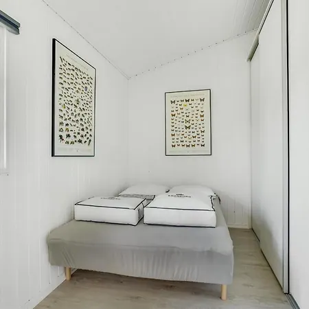 Nyaraló Eljena - 550m From The Sea By Interhome *