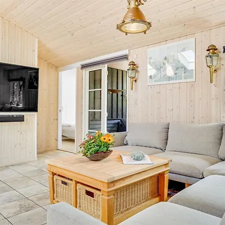 Eljena - 550m From The Sea By Interhome