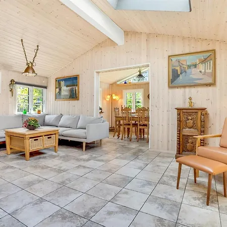 Eljena - 550m From The Sea By Interhome Nyaraló *